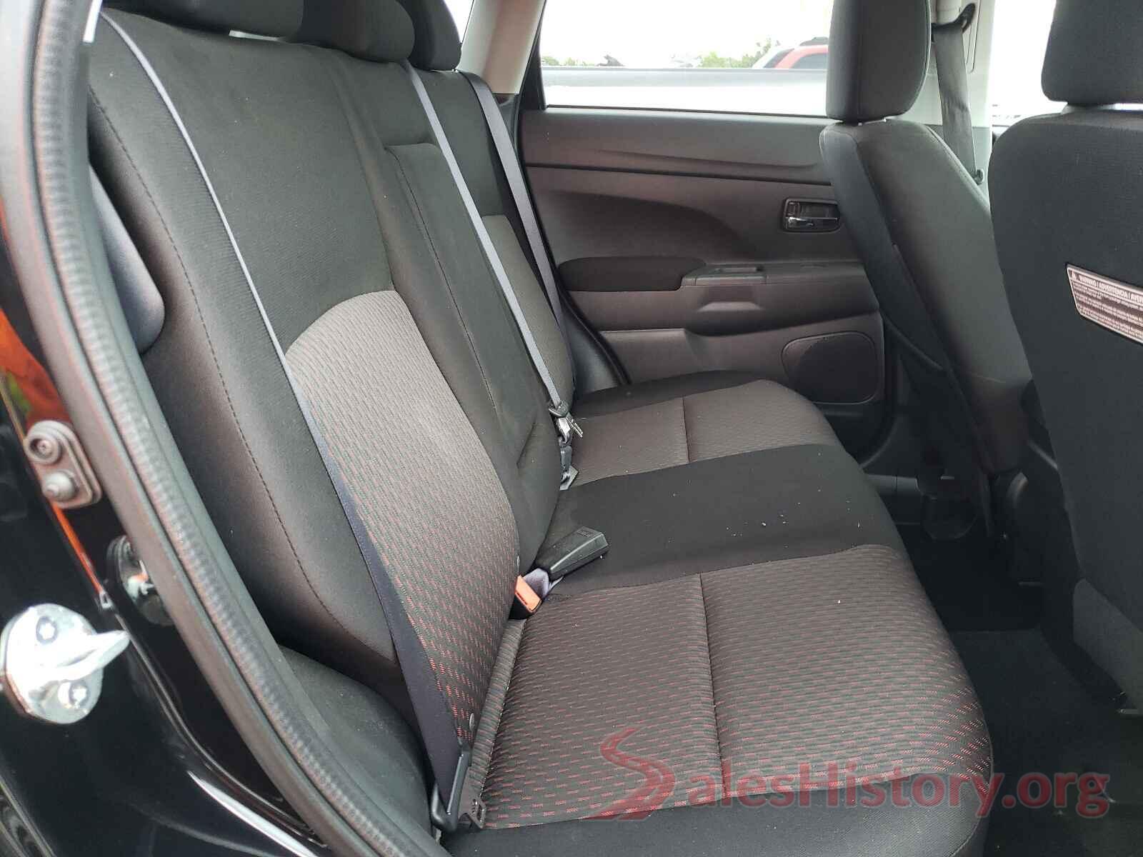 JA4AR3AU5JU004594 2018 MITSUBISHI OUTLANDER