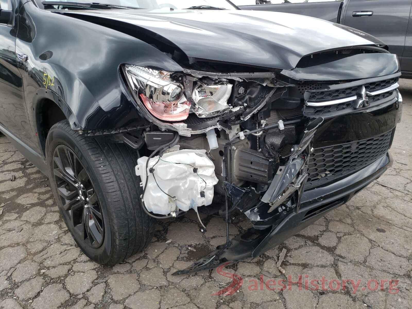 JA4AR3AU5JU004594 2018 MITSUBISHI OUTLANDER