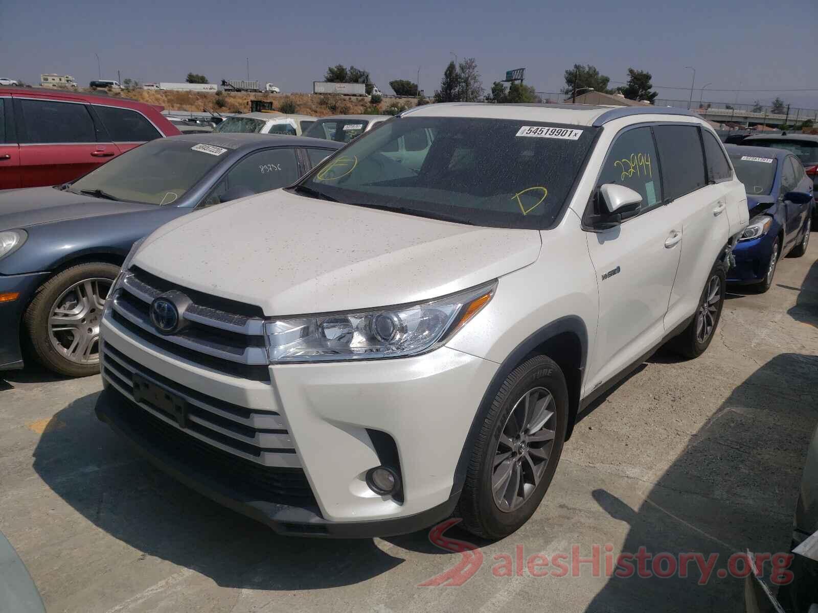 5TDJGRFH0KS075802 2019 TOYOTA HIGHLANDER