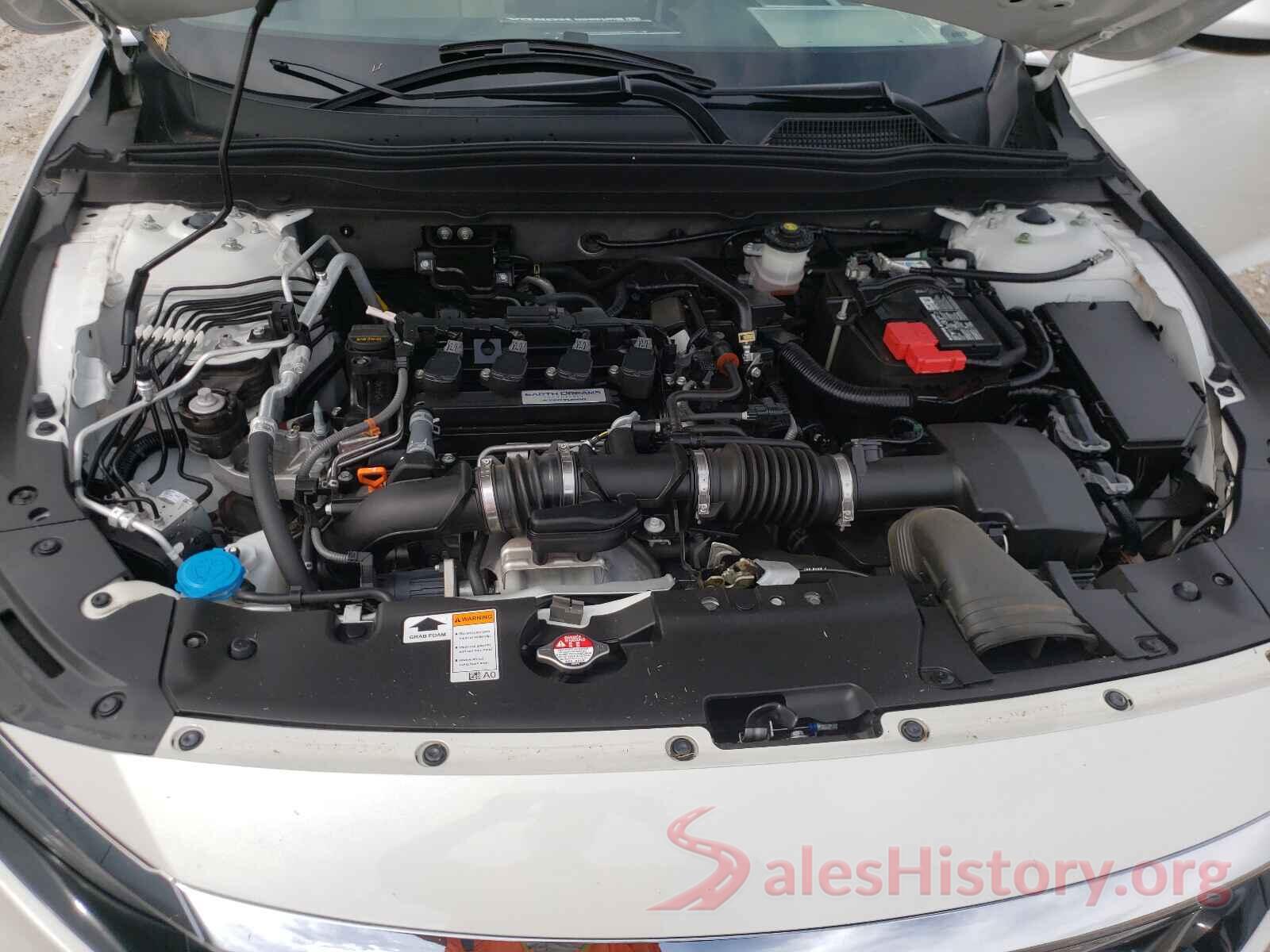 1HGCV1F15JA113105 2018 HONDA ACCORD