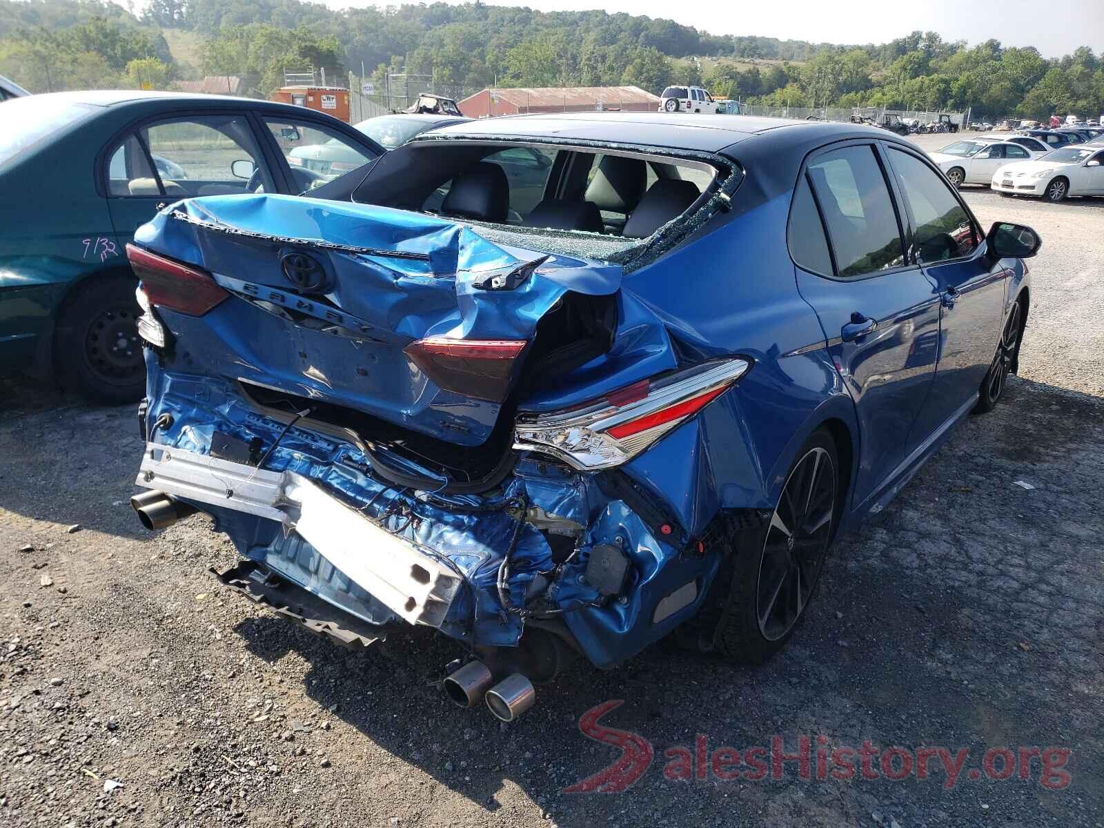 4T1B61HK1JU154077 2018 TOYOTA CAMRY