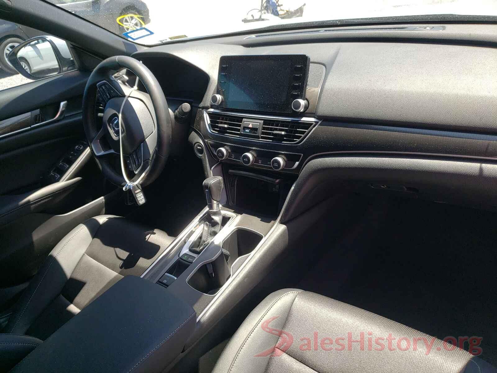 1HGCV1F33KA050962 2019 HONDA ACCORD