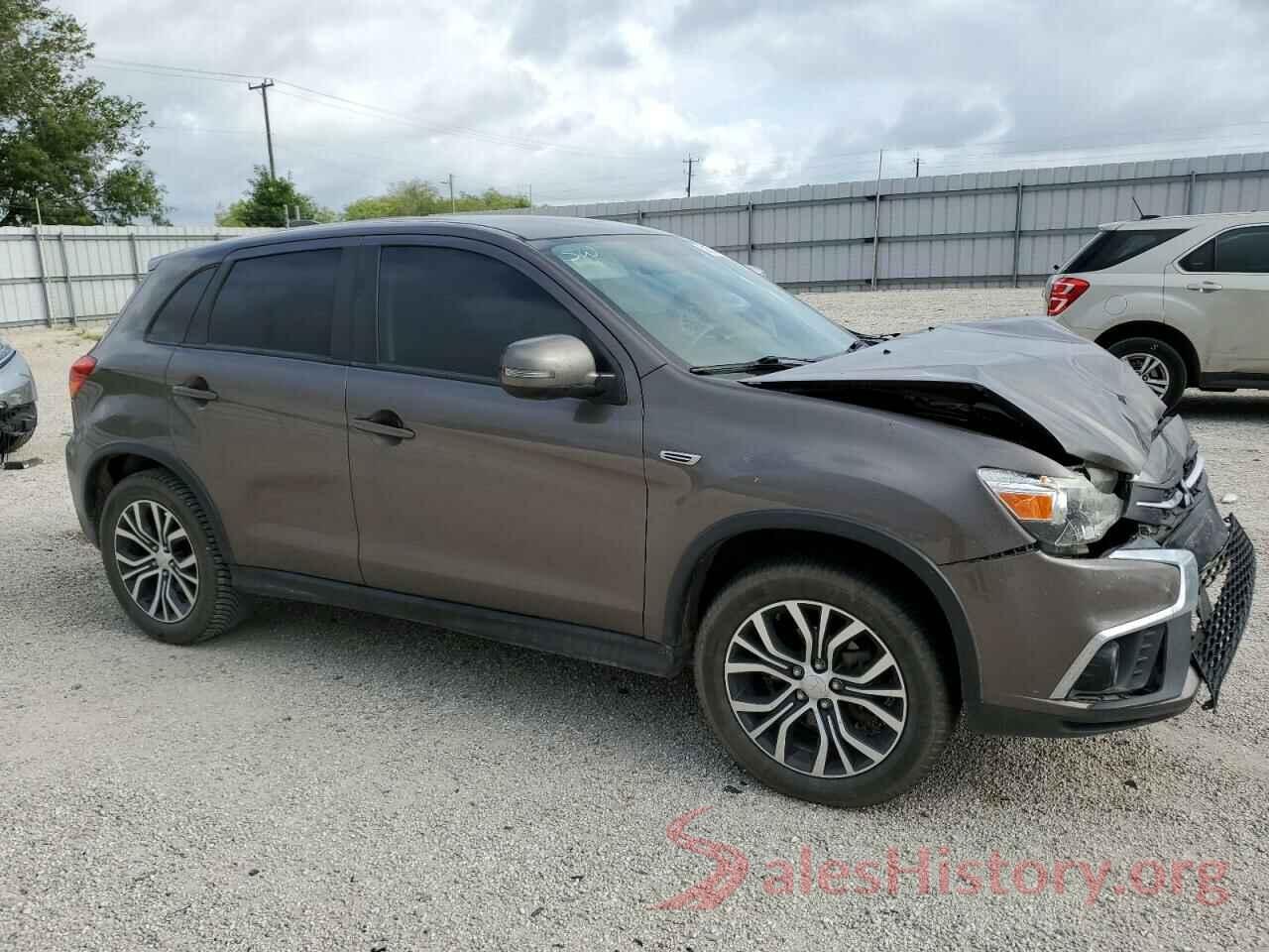 JA4AP3AU8JZ014884 2018 MITSUBISHI OUTLANDER