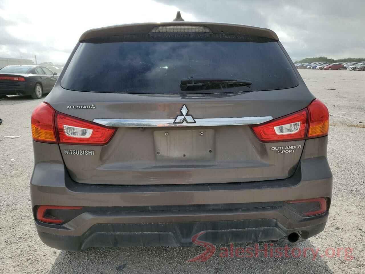 JA4AP3AU8JZ014884 2018 MITSUBISHI OUTLANDER