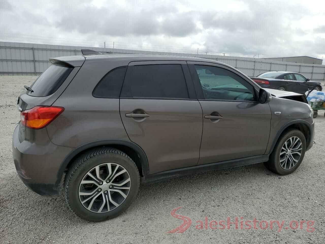 JA4AP3AU8JZ014884 2018 MITSUBISHI OUTLANDER