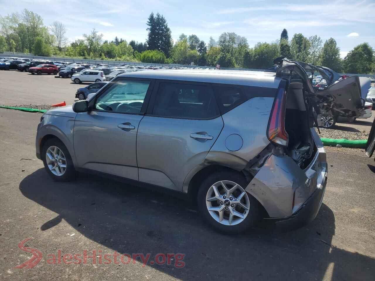 2023 KIA SOUL VIN KNDJ23AU5P7861712, front view