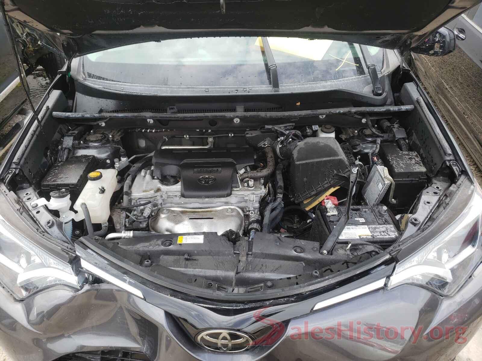 2T3ZFREV1JW504262 2018 TOYOTA RAV4