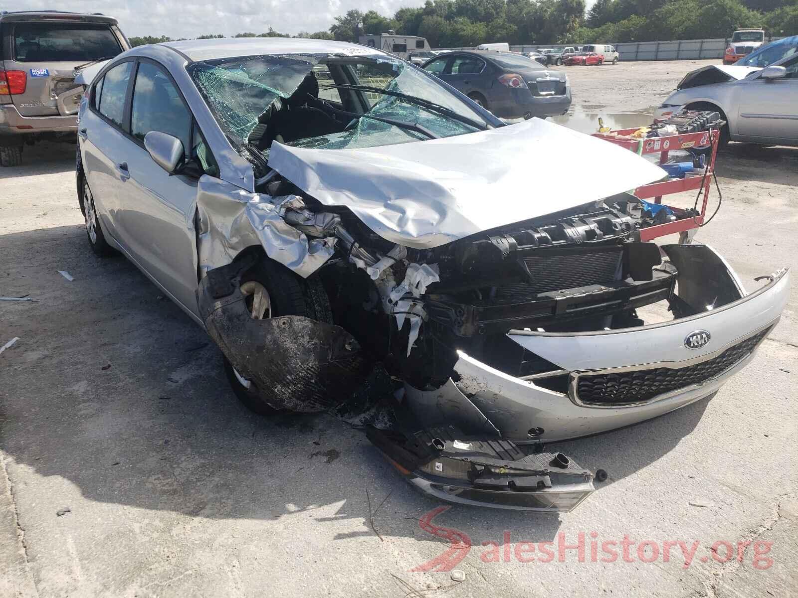 3KPFL4A70HE133557 2017 KIA FORTE