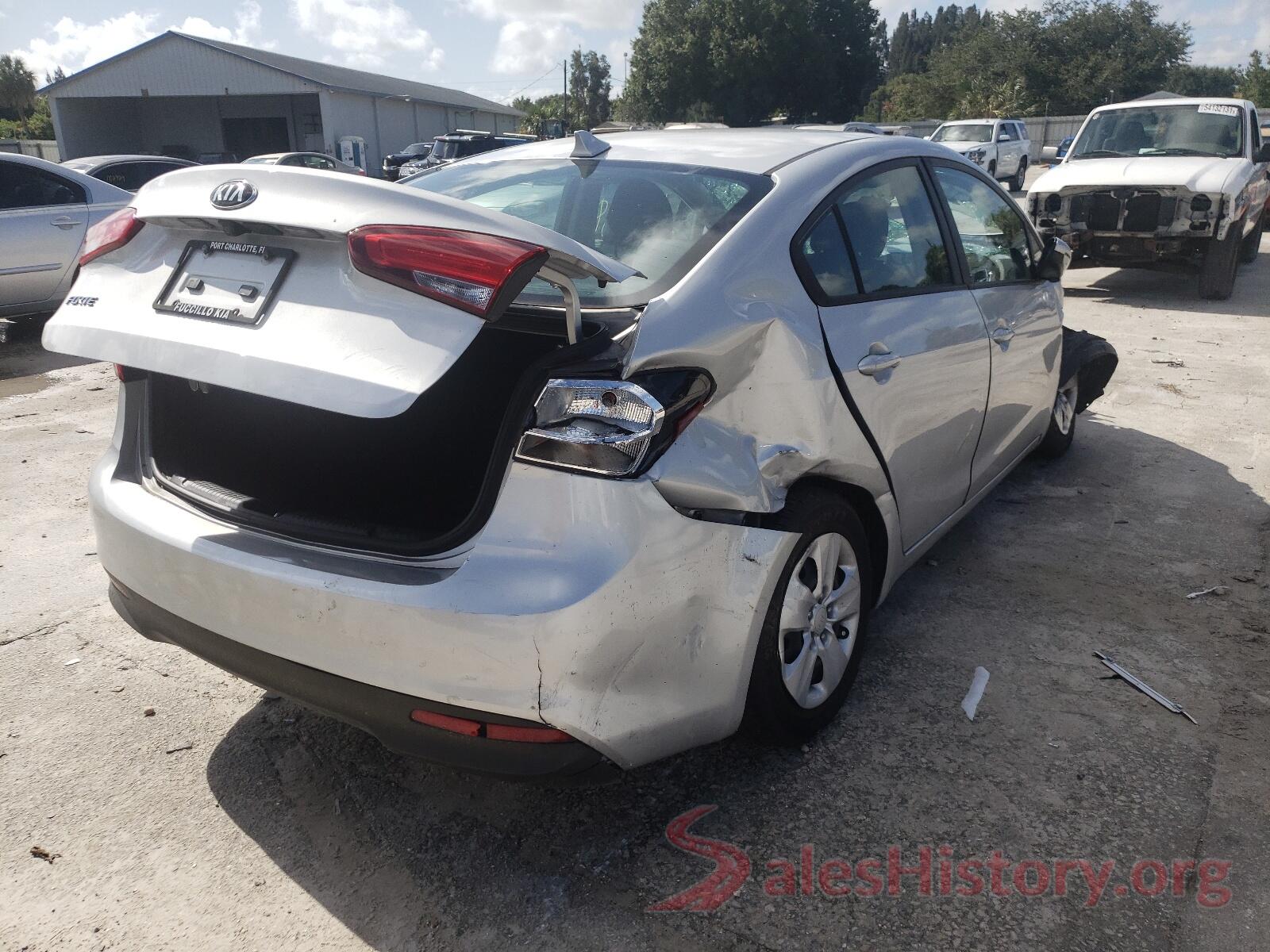 3KPFL4A70HE133557 2017 KIA FORTE