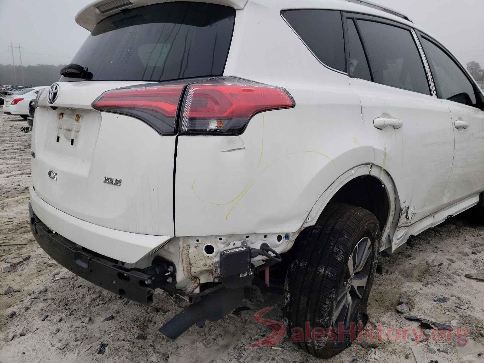 JTMWFREV4JJ181598 2018 TOYOTA RAV4