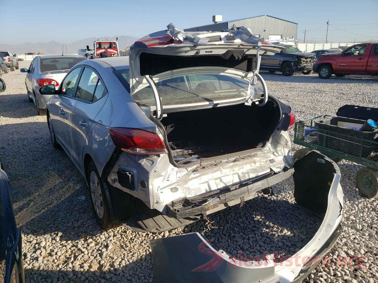 5NPD74LF3JH317764 2018 HYUNDAI ELANTRA