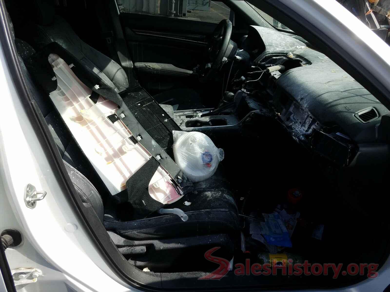 1HGCV1F30KA107523 2019 HONDA ACCORD