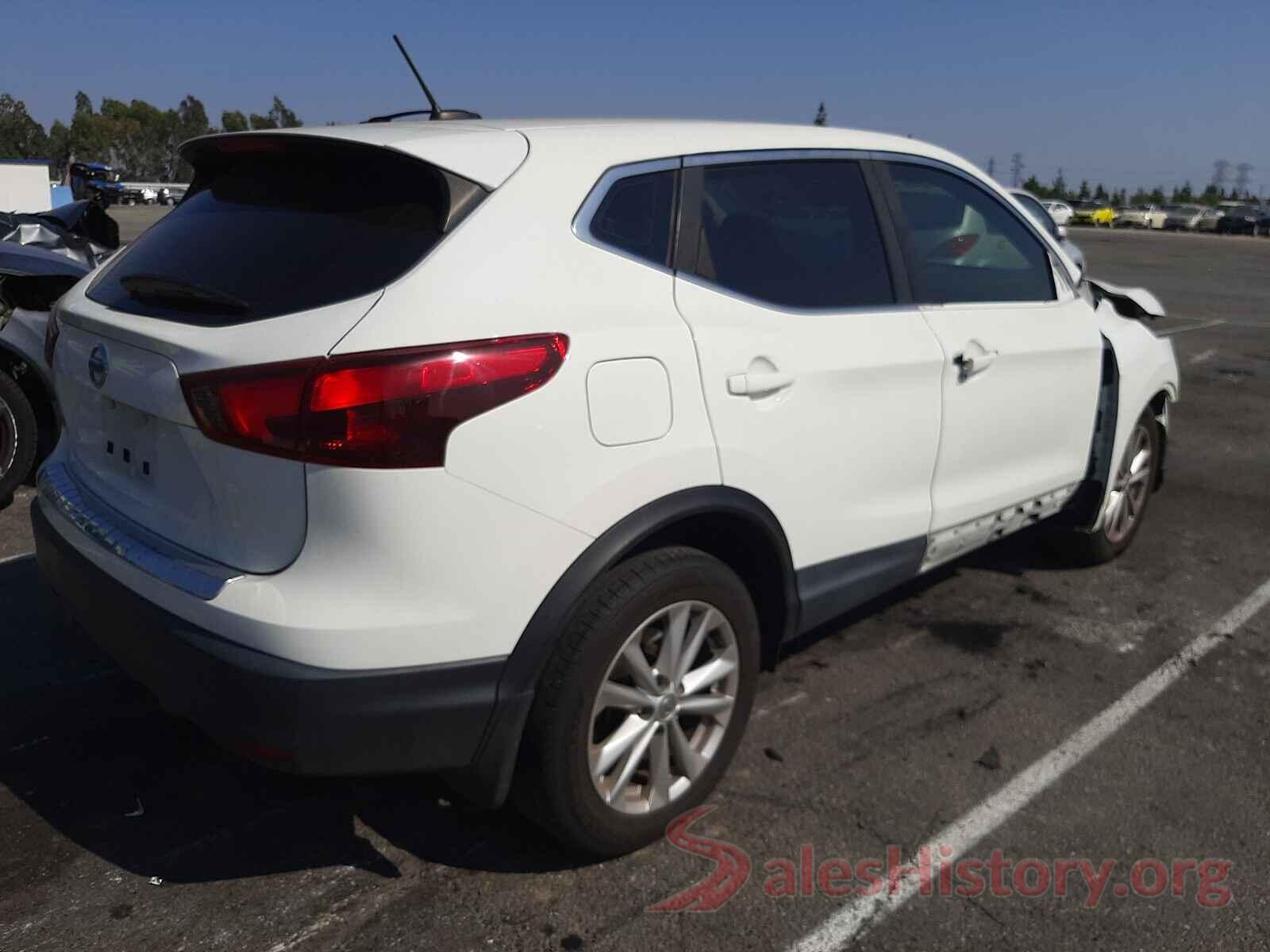 JN1BJ1CP5JW195115 2018 NISSAN ROGUE