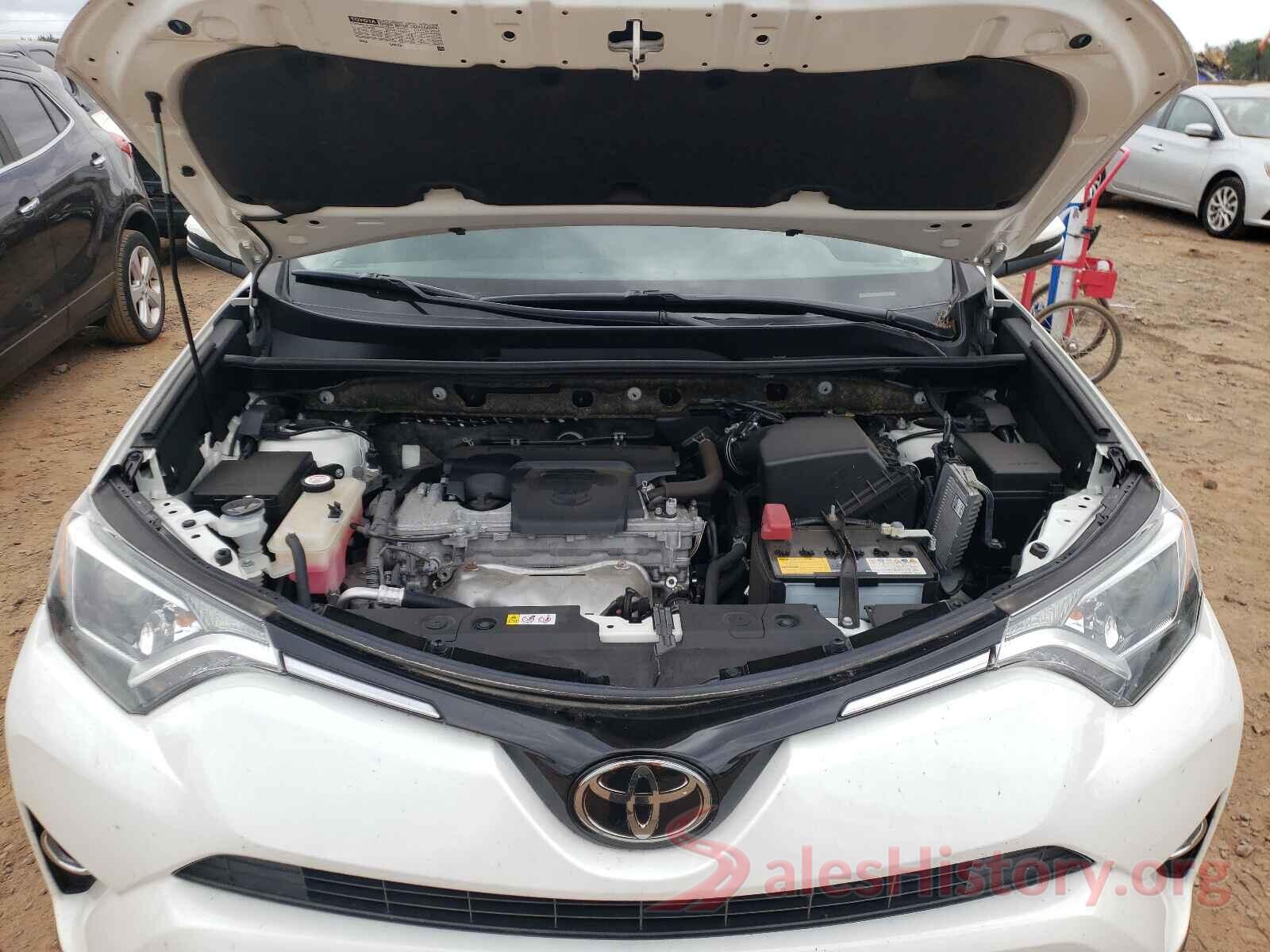 JTMRFREV5JD254621 2018 TOYOTA RAV4