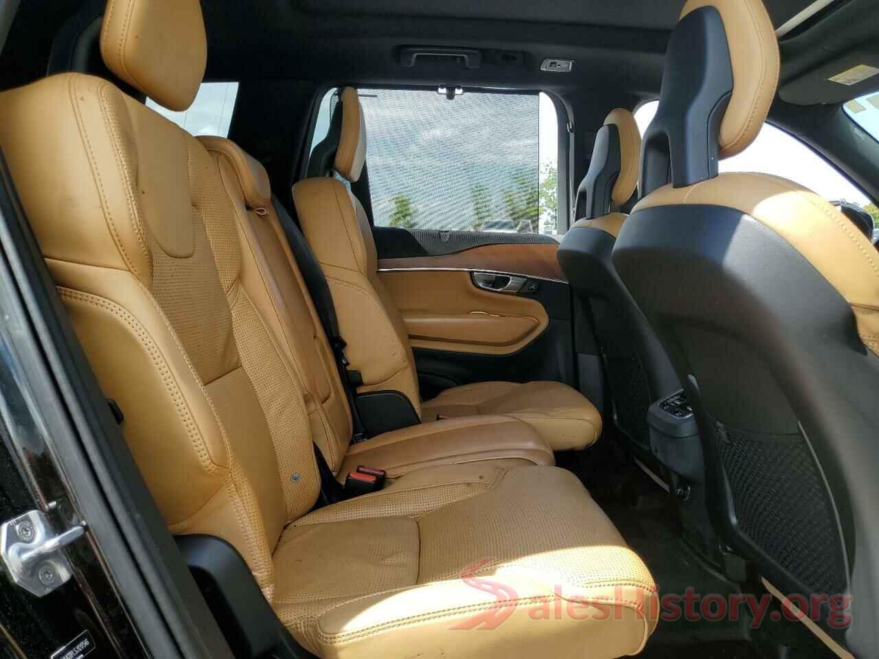 YV4A22PL5J1217546 2018 VOLVO XC90