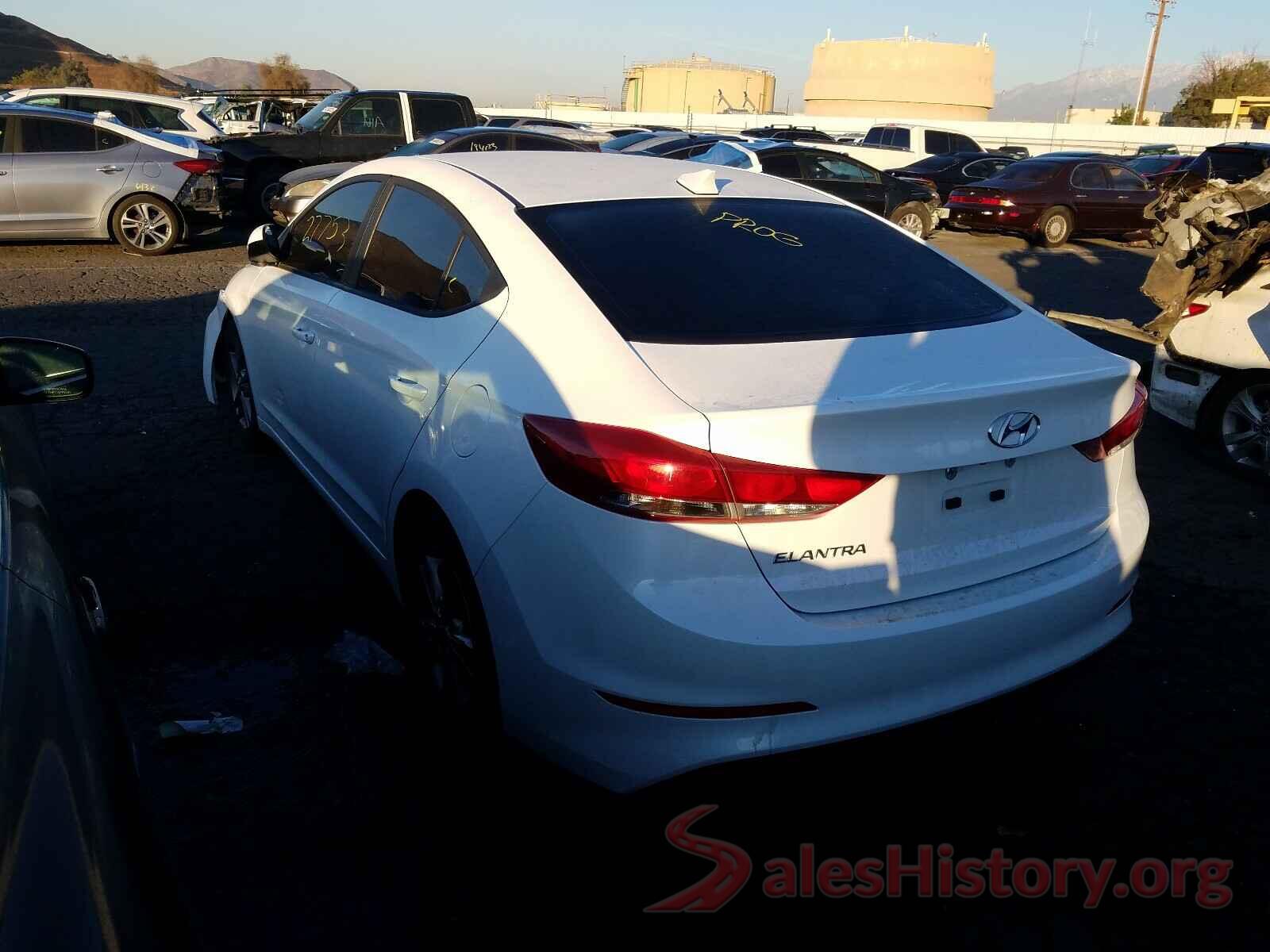 5NPD84LF2HH061351 2017 HYUNDAI ELANTRA