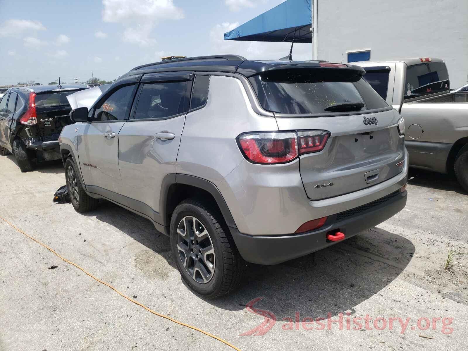 3C4NJDDB8JT501745 2018 JEEP COMPASS