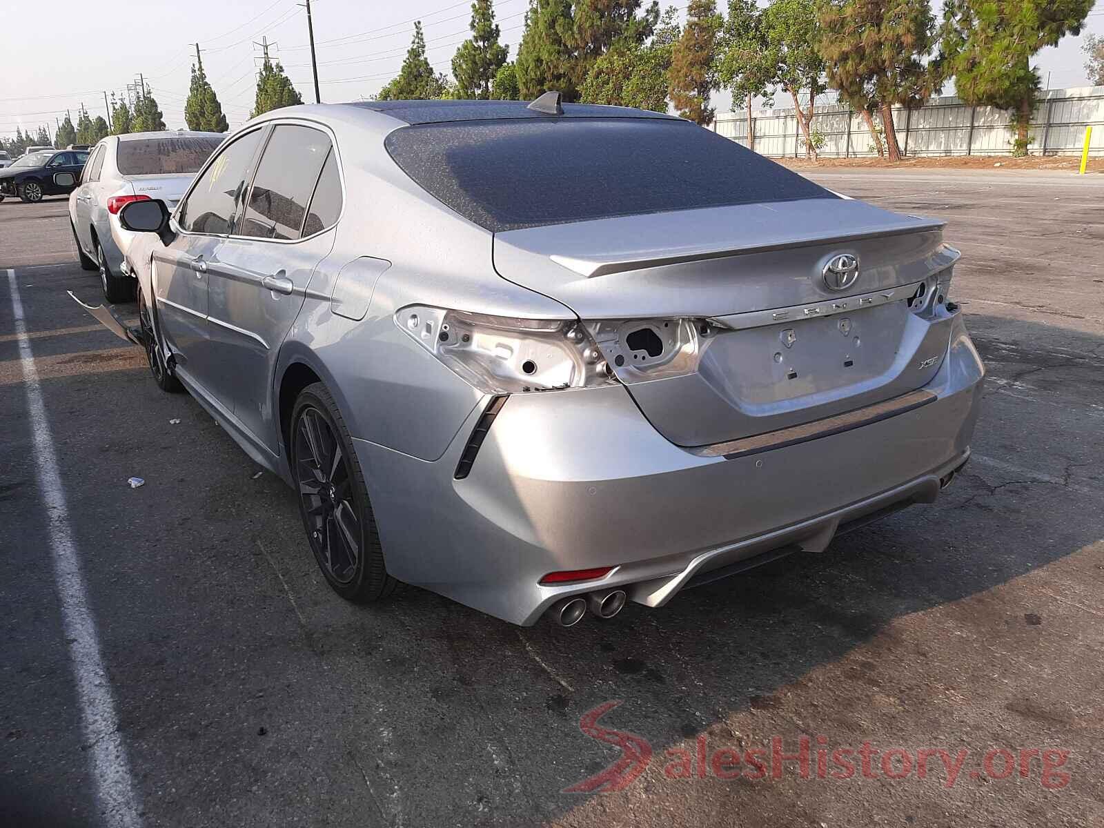 4T1BZ1HK2JU021335 2018 TOYOTA CAMRY