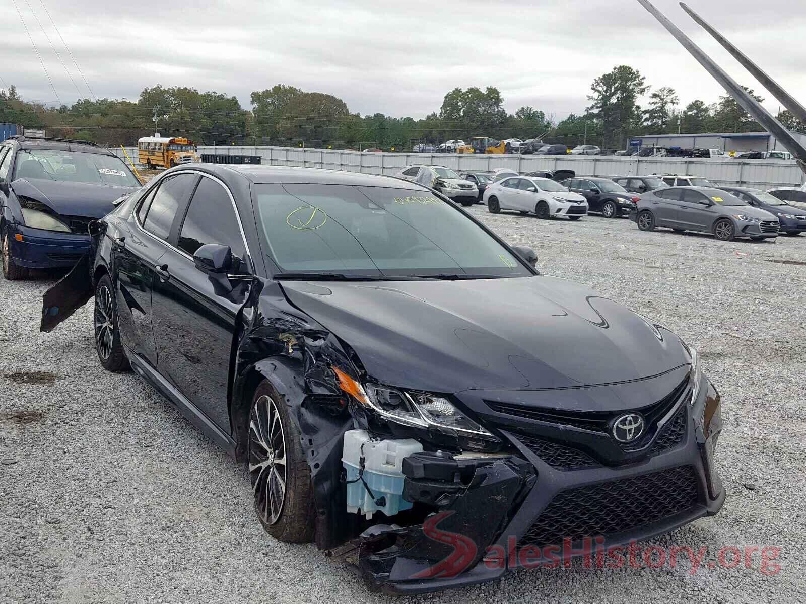 4T1B11HK4JU541155 2018 TOYOTA CAMRY