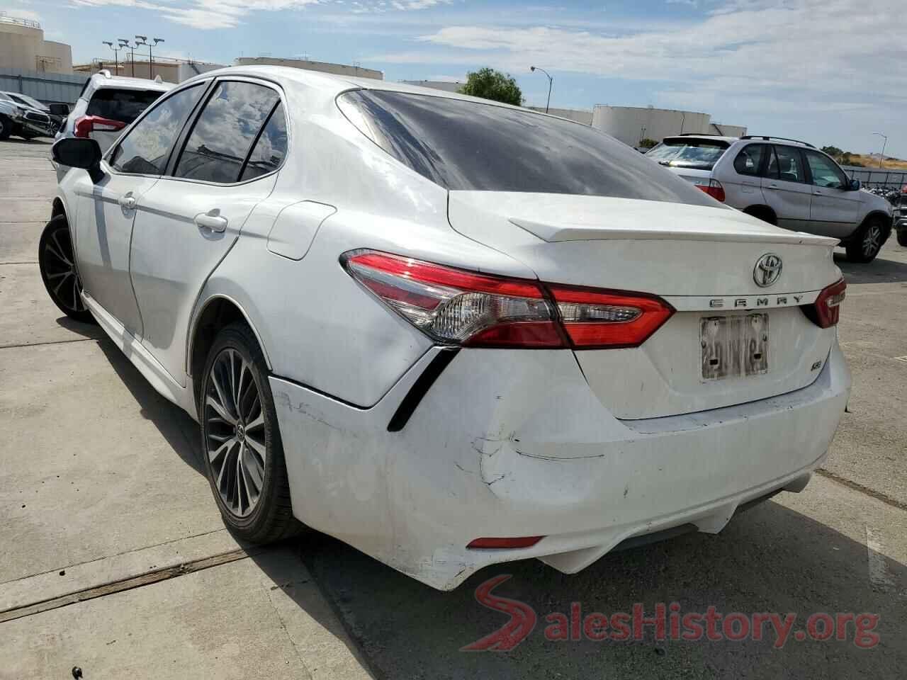 JTNB11HK5J3061776 2018 TOYOTA CAMRY