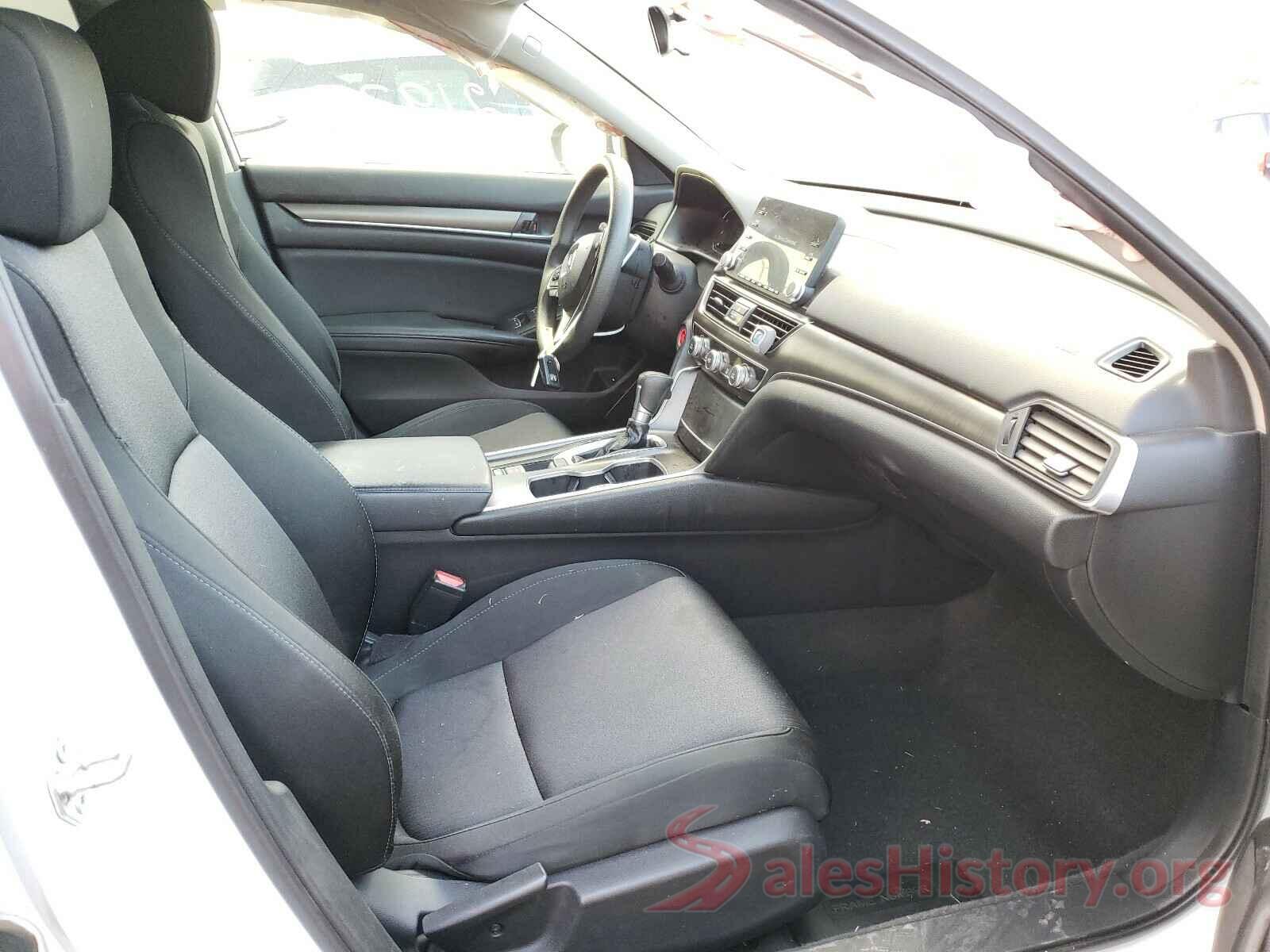 1HGCV1F11JA224928 2018 HONDA ACCORD