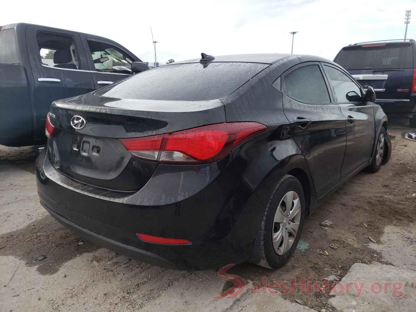 5NPDH4AE8GH797302 2016 HYUNDAI ELANTRA