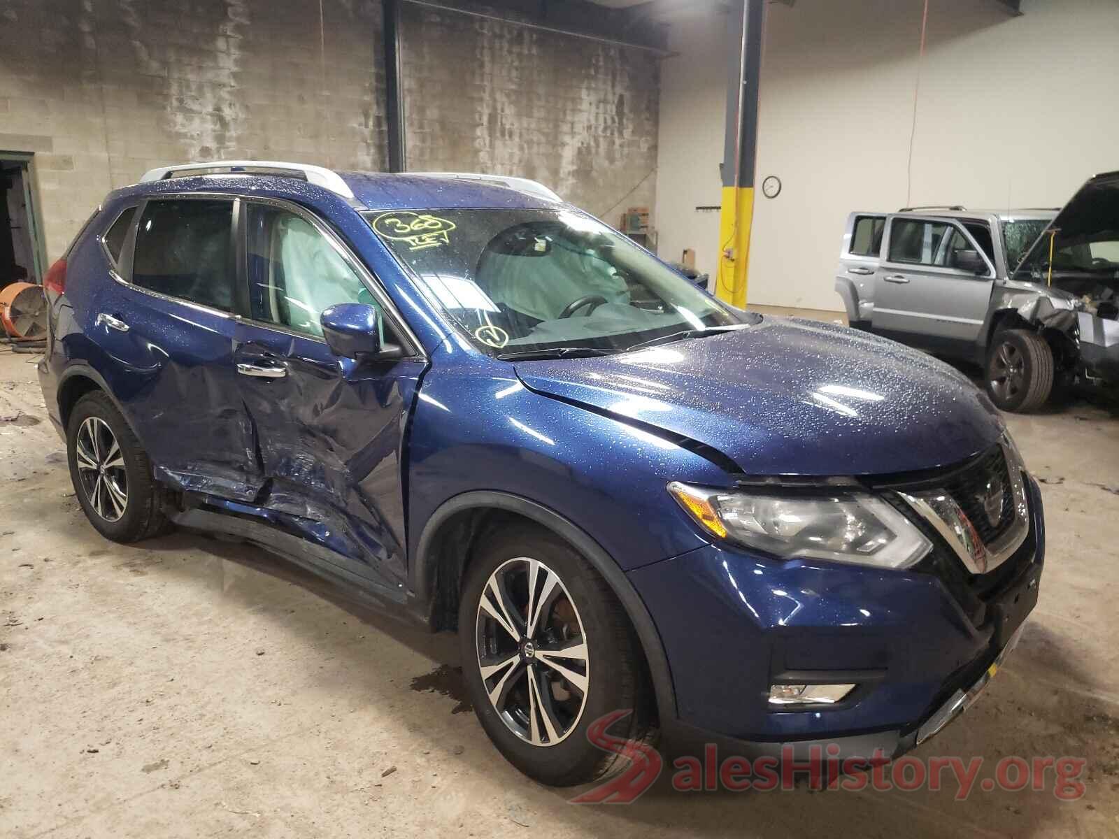 JN8AT2MV2JW319691 2018 NISSAN ROGUE