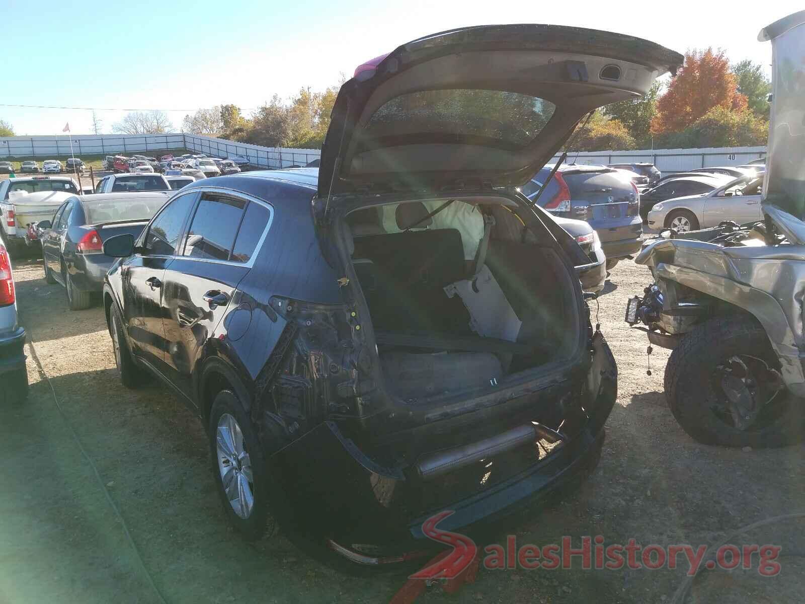 KNDPMCAC4J7448926 2018 KIA SPORTAGE