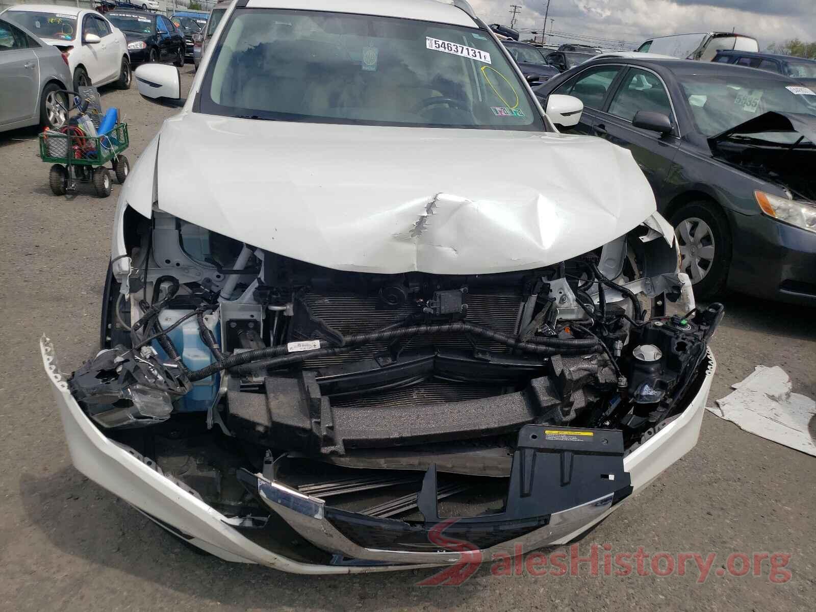 5N1AT2MVXJC769033 2018 NISSAN ROGUE