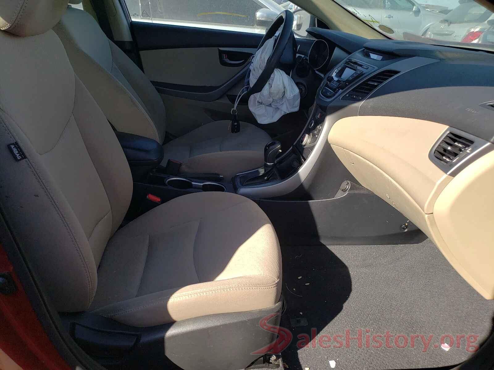 5NPDH4AE8GH762923 2016 HYUNDAI ELANTRA