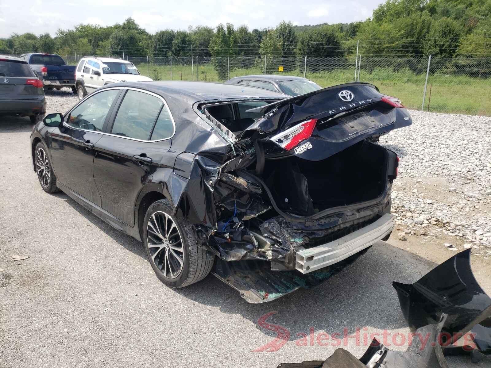 4T1B11HK1JU562593 2018 TOYOTA CAMRY