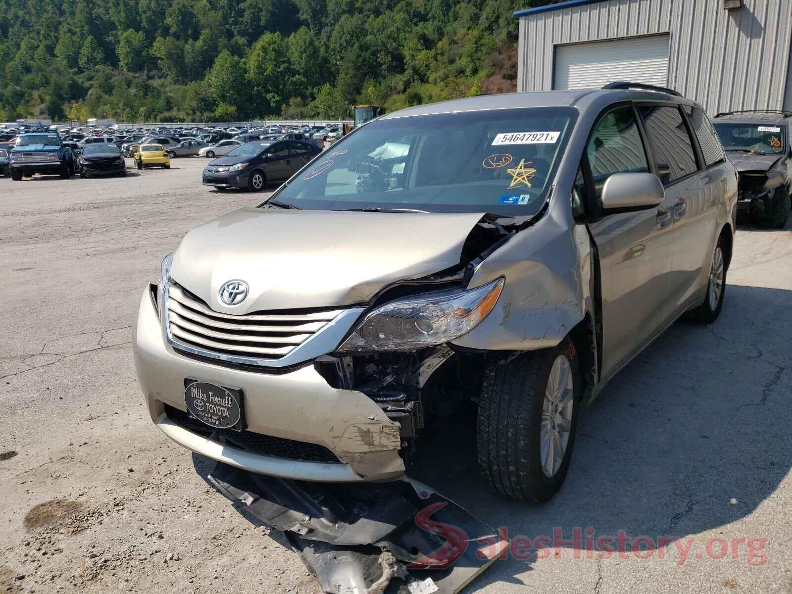 5TDJZ3DC2HS176041 2017 TOYOTA SIENNA