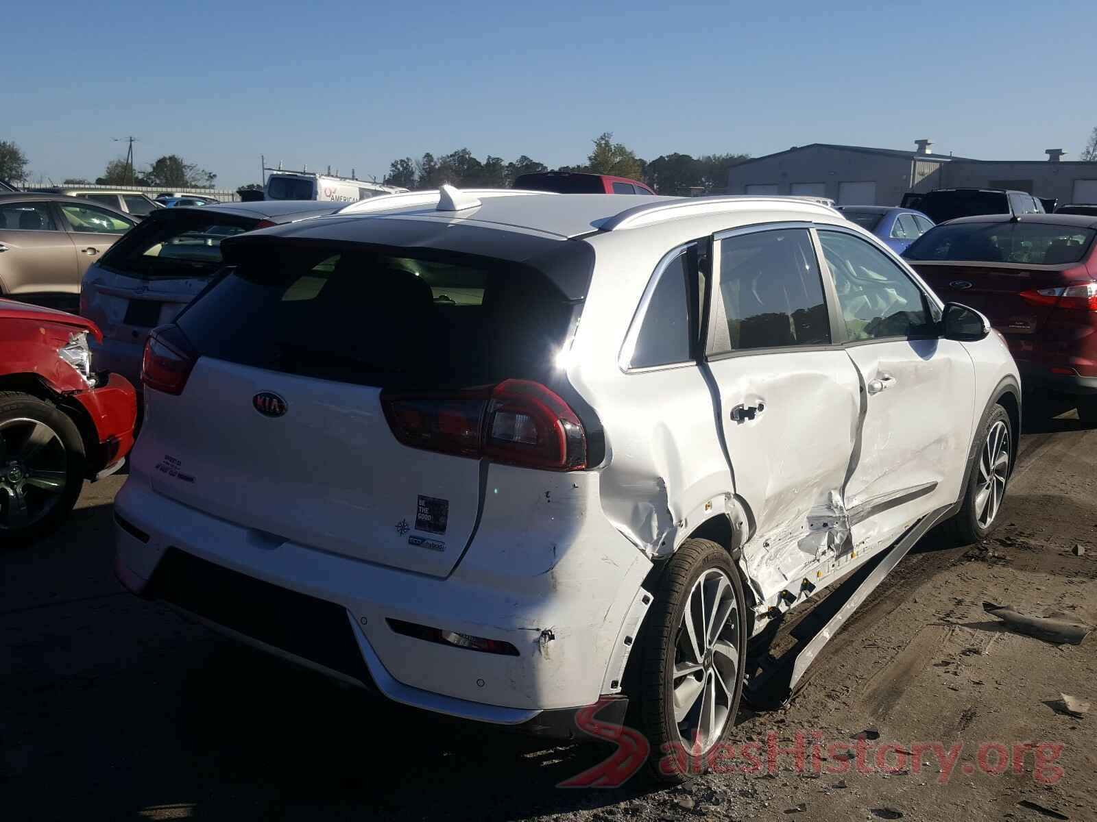 KNDCE3LC3K5338214 2019 KIA NIRO