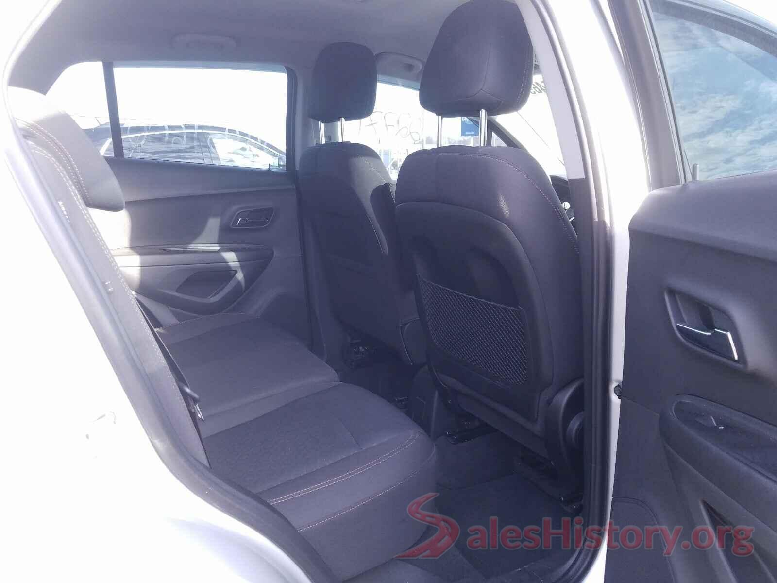 3GNCJKSB8KL300807 2019 CHEVROLET TRAX