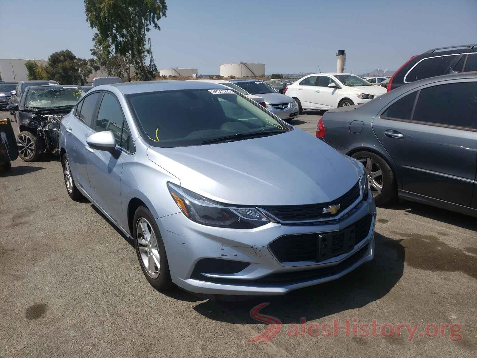 1G1BE5SM2J7166013 2018 CHEVROLET CRUZE