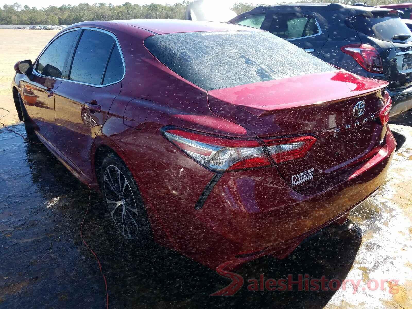 4T1B11HK5JU581325 2018 TOYOTA CAMRY