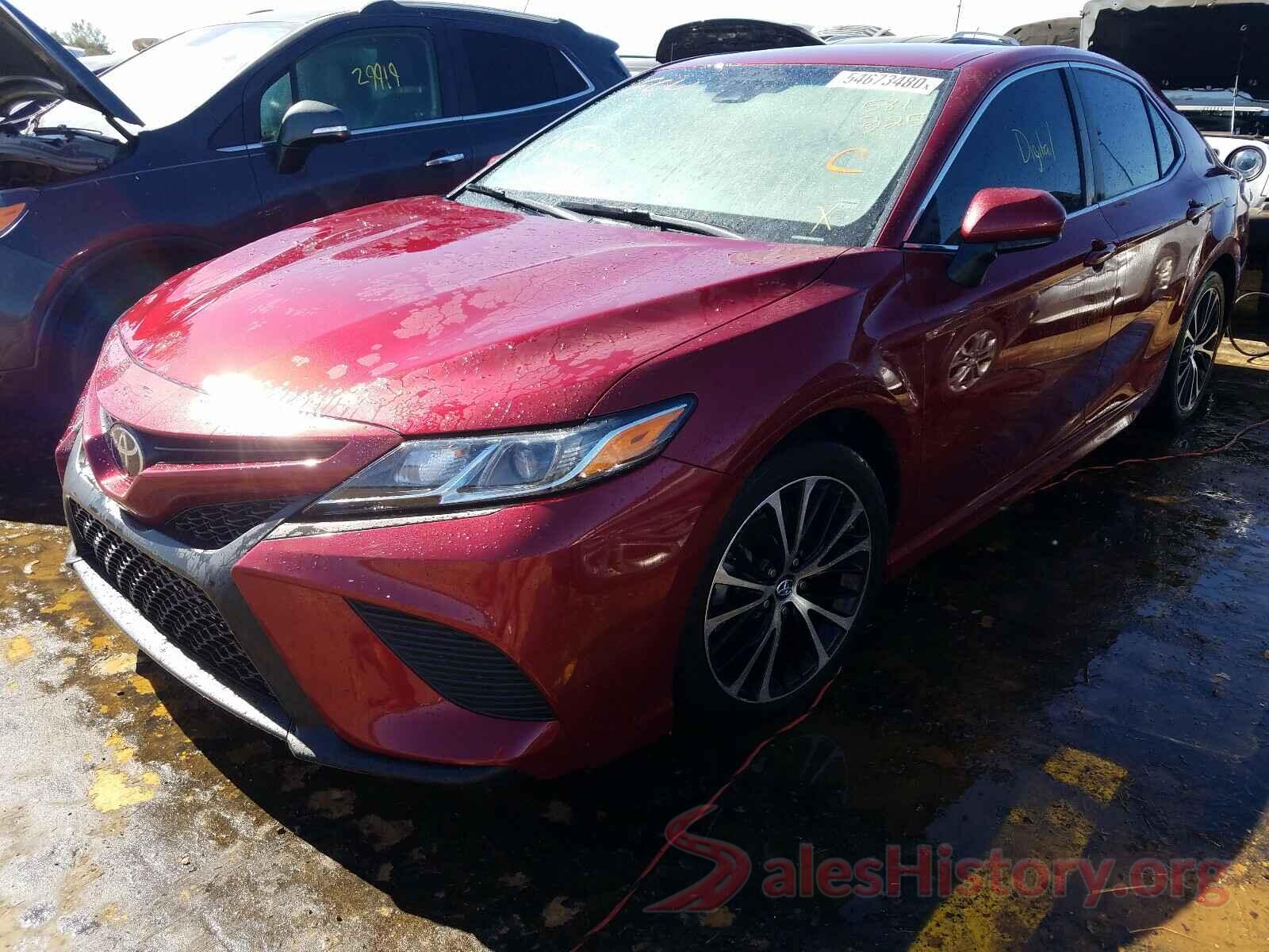 4T1B11HK5JU581325 2018 TOYOTA CAMRY