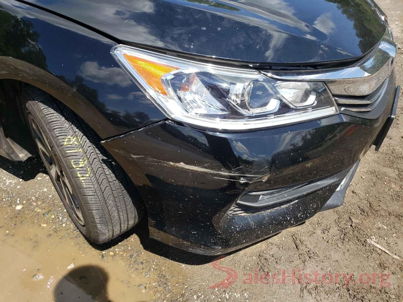 1HGCR2F80HA045720 2017 HONDA ACCORD