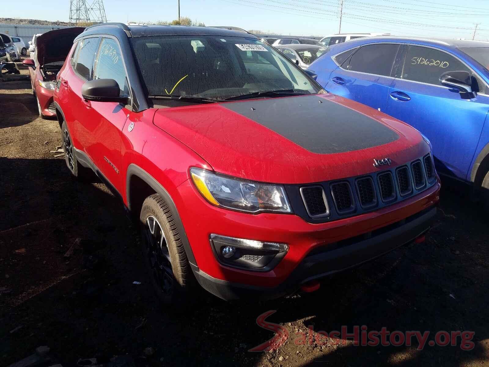 3C4NJDDB2KT752679 2019 JEEP COMPASS