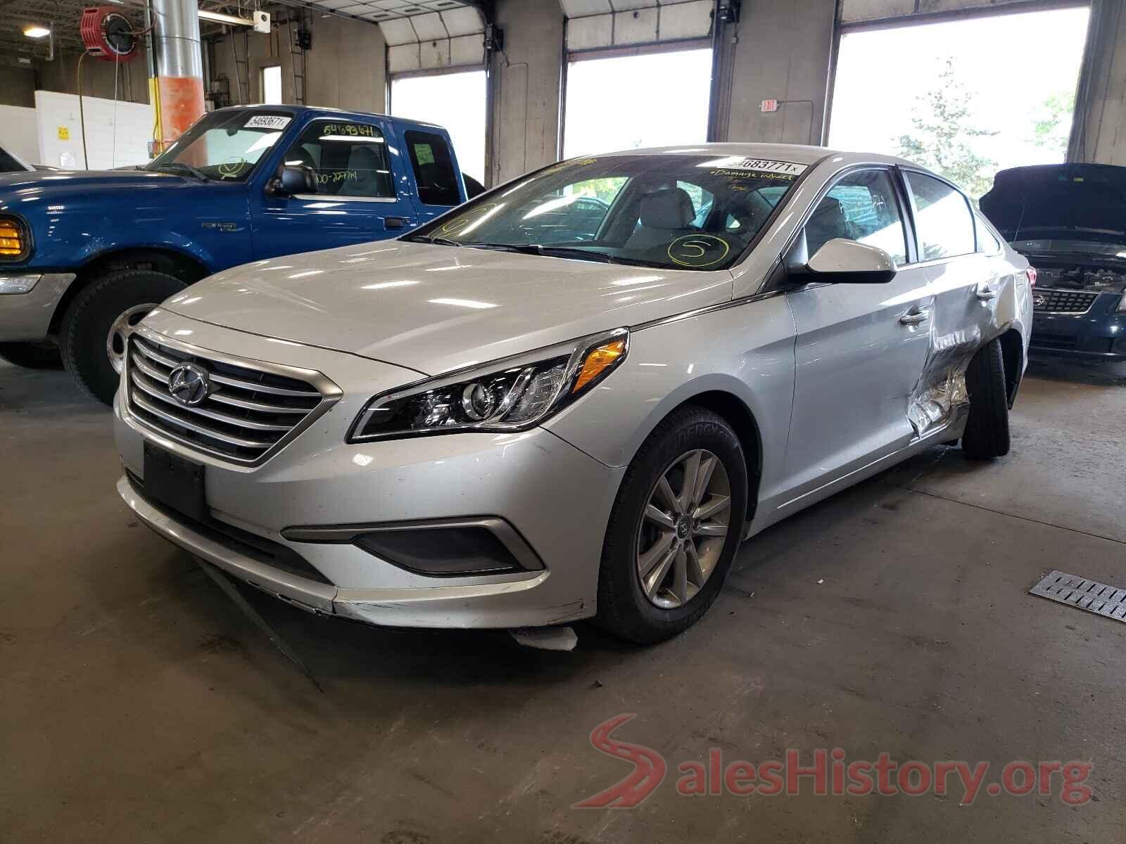 5NPE24AF2HH471558 2017 HYUNDAI SONATA