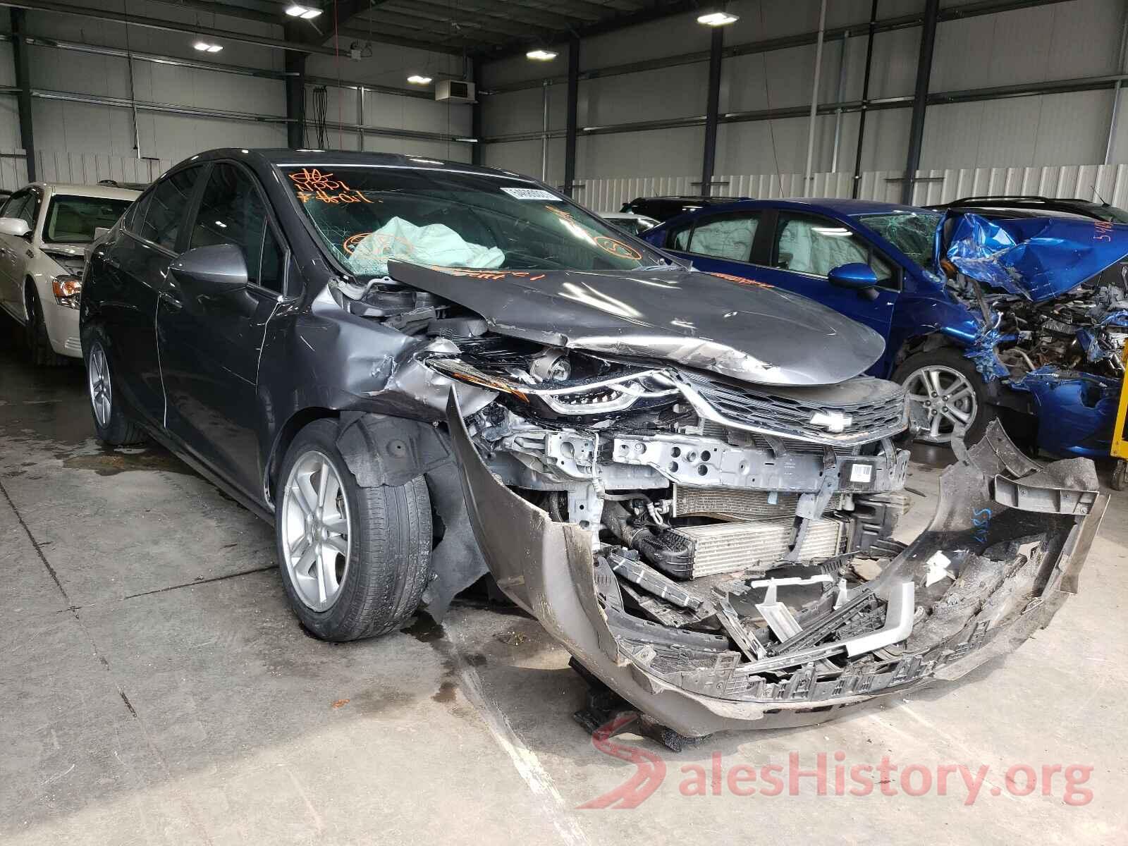 1G1BE5SM3J7133070 2018 CHEVROLET CRUZE