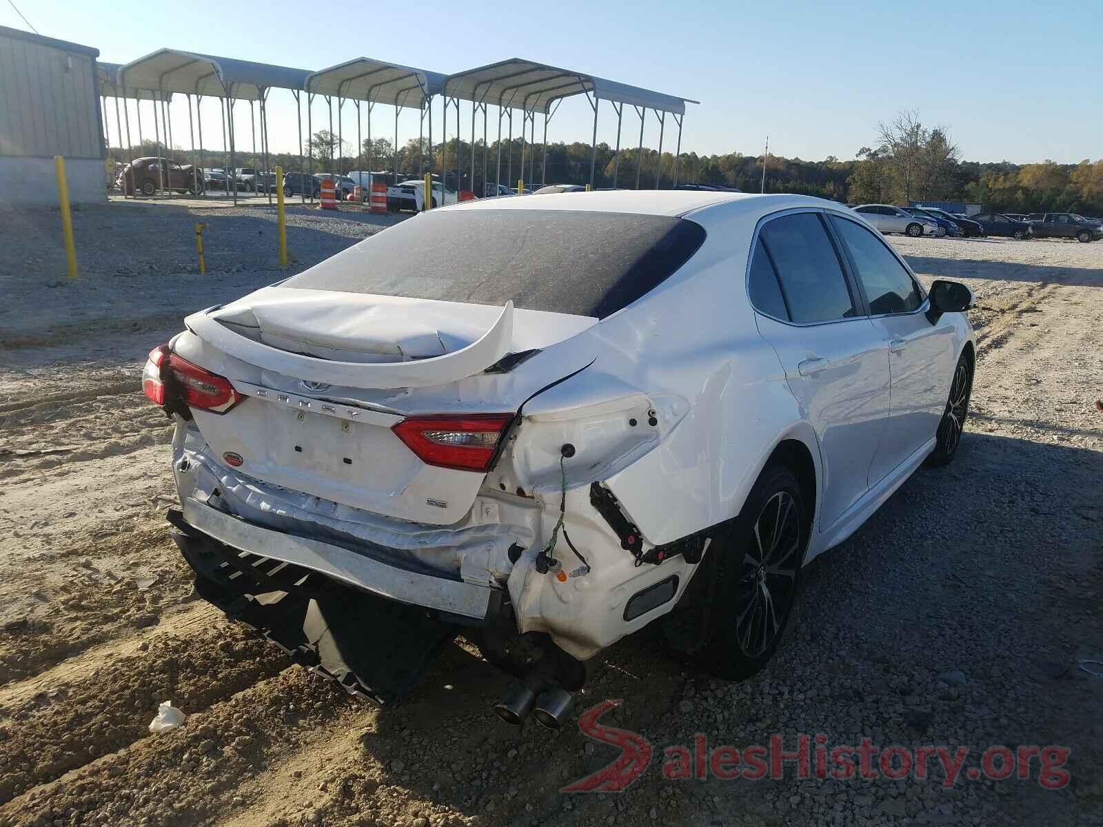 4T1B11HK3JU126926 2018 TOYOTA CAMRY