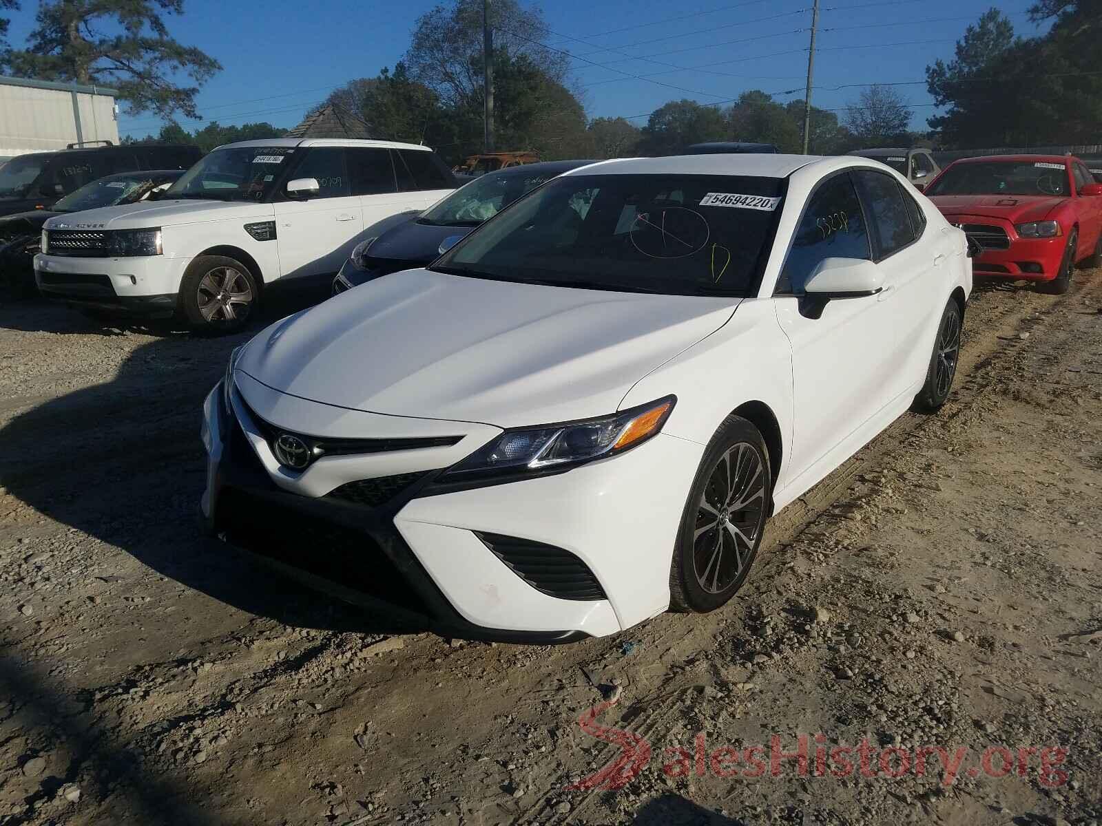 4T1B11HK3JU126926 2018 TOYOTA CAMRY