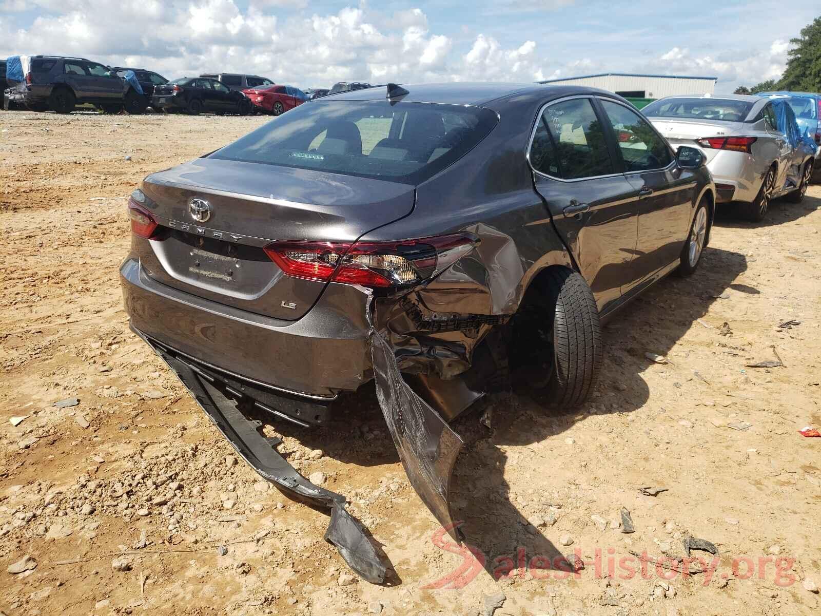 4T1C11AK2MU457984 2021 TOYOTA CAMRY