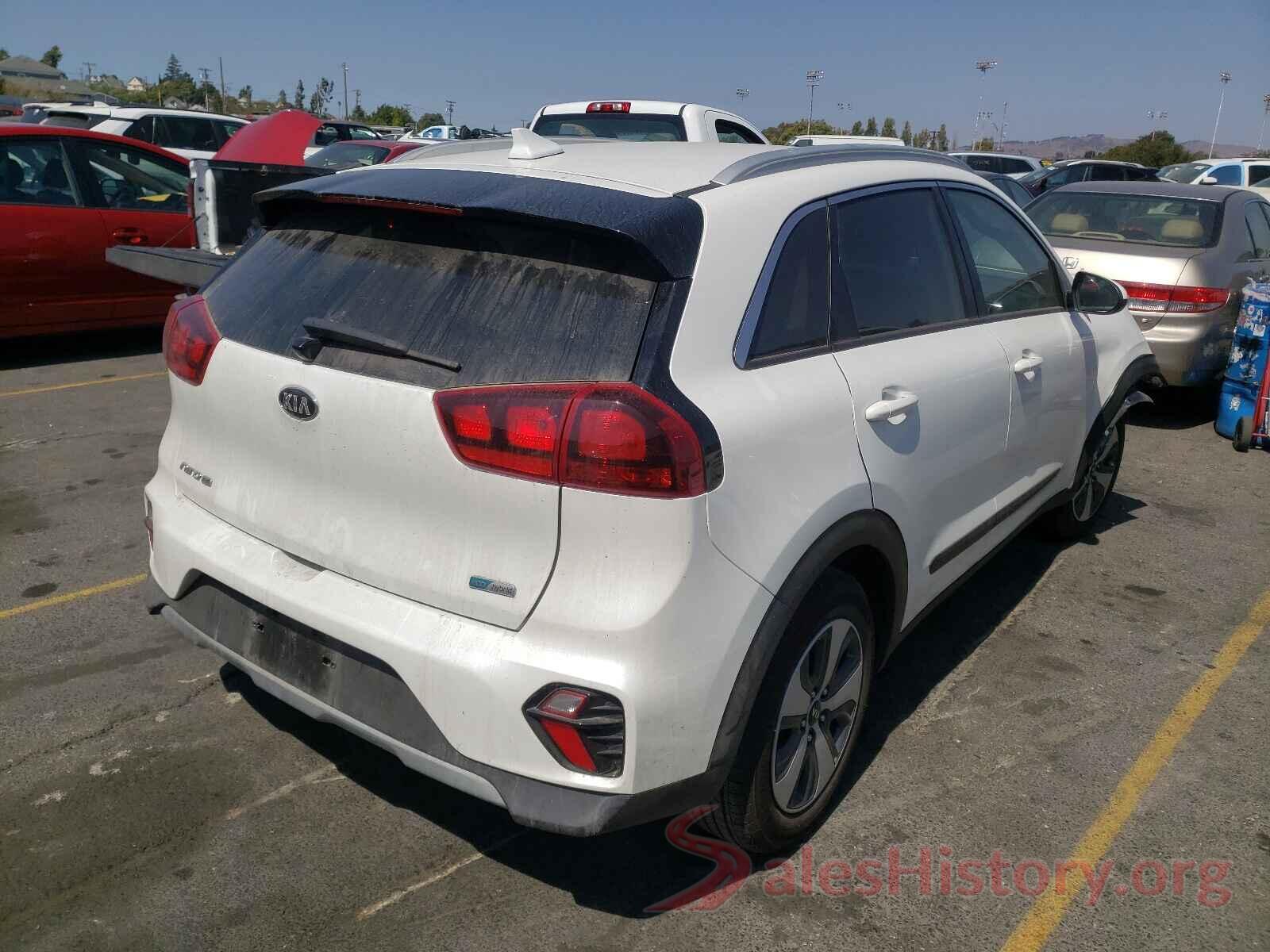 KNDCB3LC2L5368573 2020 KIA NIRO