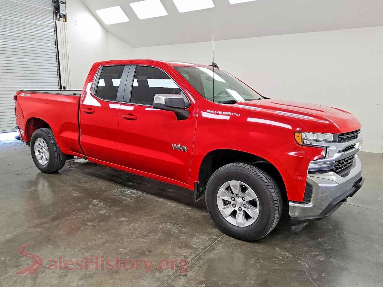 2019 CHEVROLET SILVERADO VIN 1GCRYDED1KZ248940, rear 3/4 view