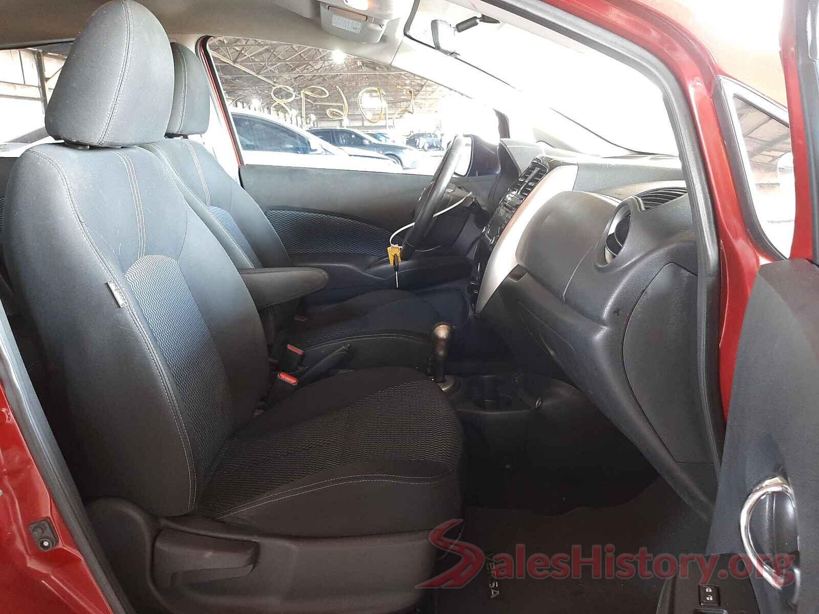 3N1CE2CP0JL352425 2018 NISSAN VERSA