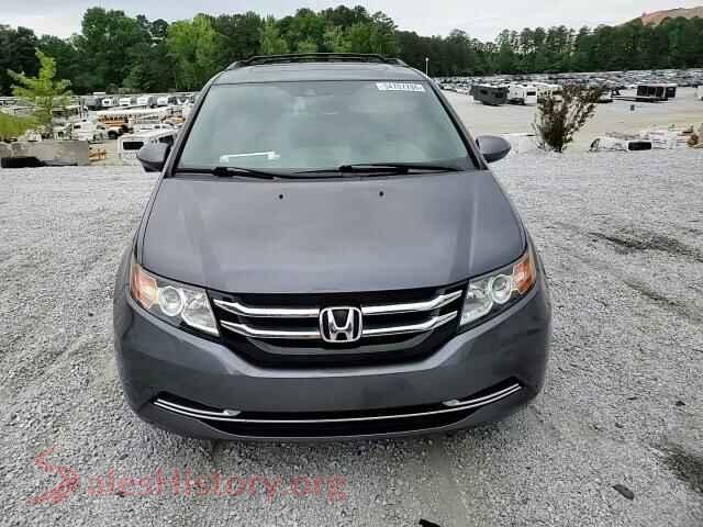 2017 HONDA ODYSSEY VIN 5FNRL5H62HB018419, damage close-up