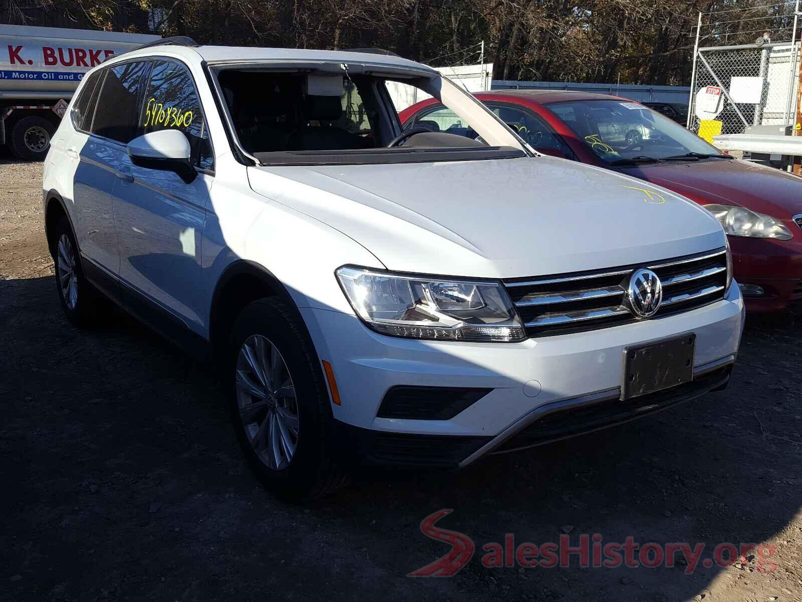 3VV3B7AX2JM143933 2018 VOLKSWAGEN TIGUAN