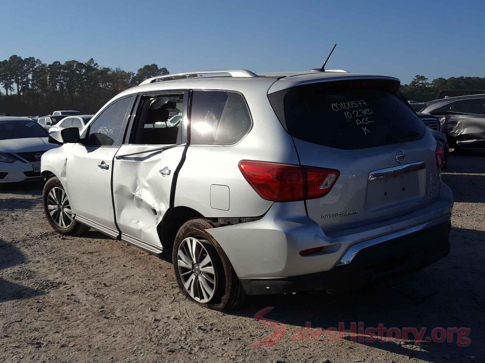 5N1DR2MM0HC695585 2017 NISSAN PATHFINDER